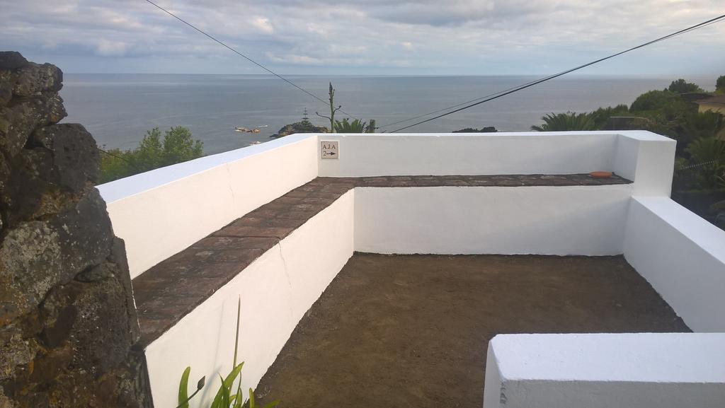 Monserrate - Galera Cottage Caloura Luaran gambar