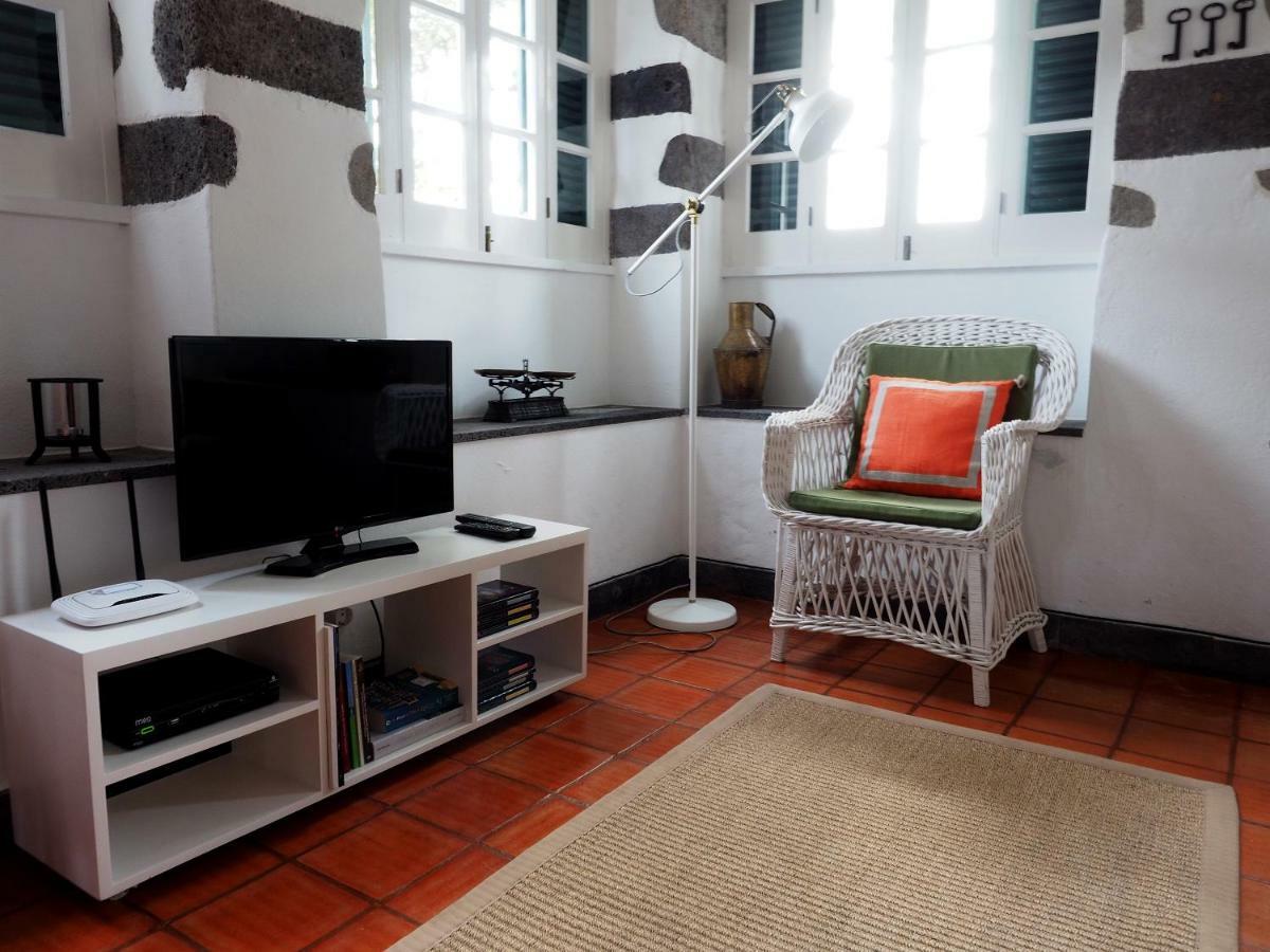 Monserrate - Galera Cottage Caloura Luaran gambar