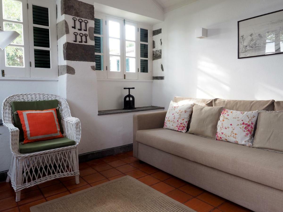 Monserrate - Galera Cottage Caloura Luaran gambar