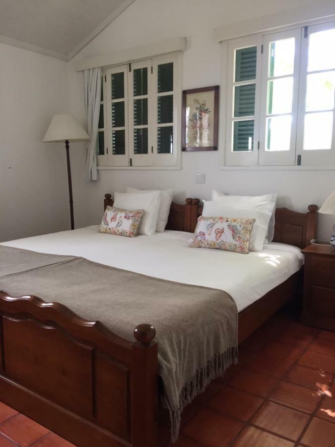 Monserrate - Galera Cottage Caloura Luaran gambar